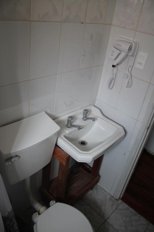 Puma House Hostel Пуерто Наталес Екстериор снимка
