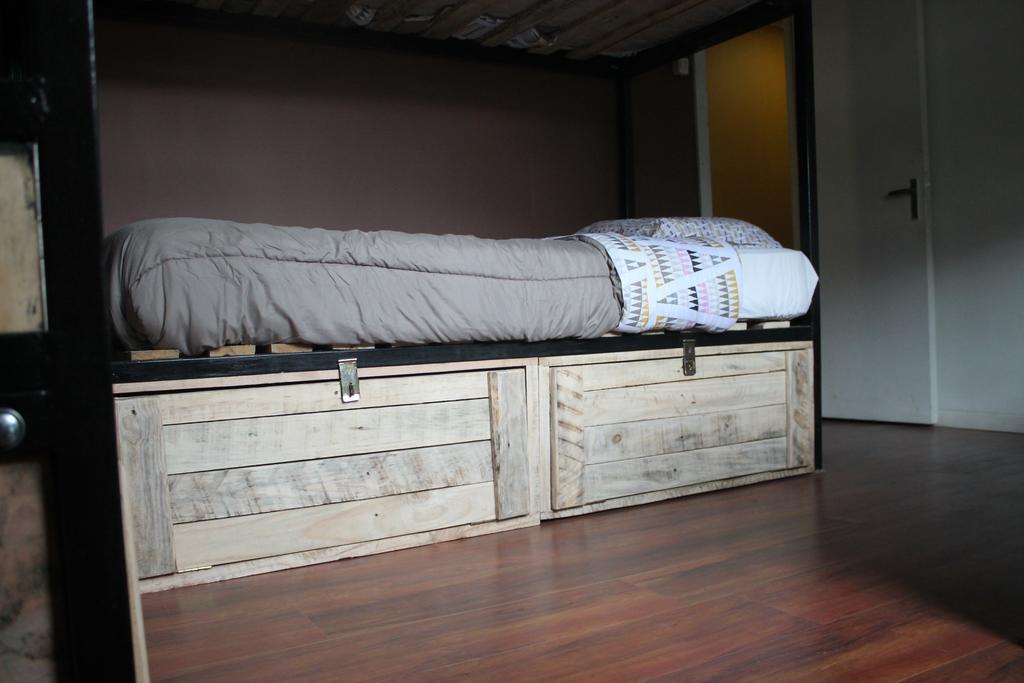Puma House Hostel Пуерто Наталес Екстериор снимка