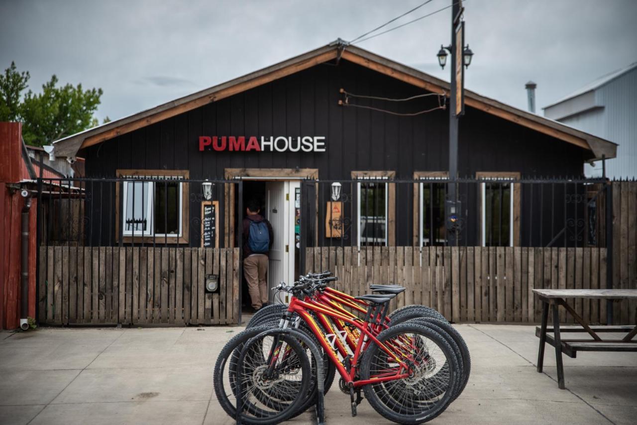 Puma House Hostel Пуерто Наталес Екстериор снимка